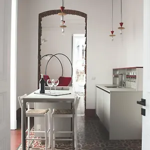 https://casa-torrisi-v.taorminaitalyhotels.com